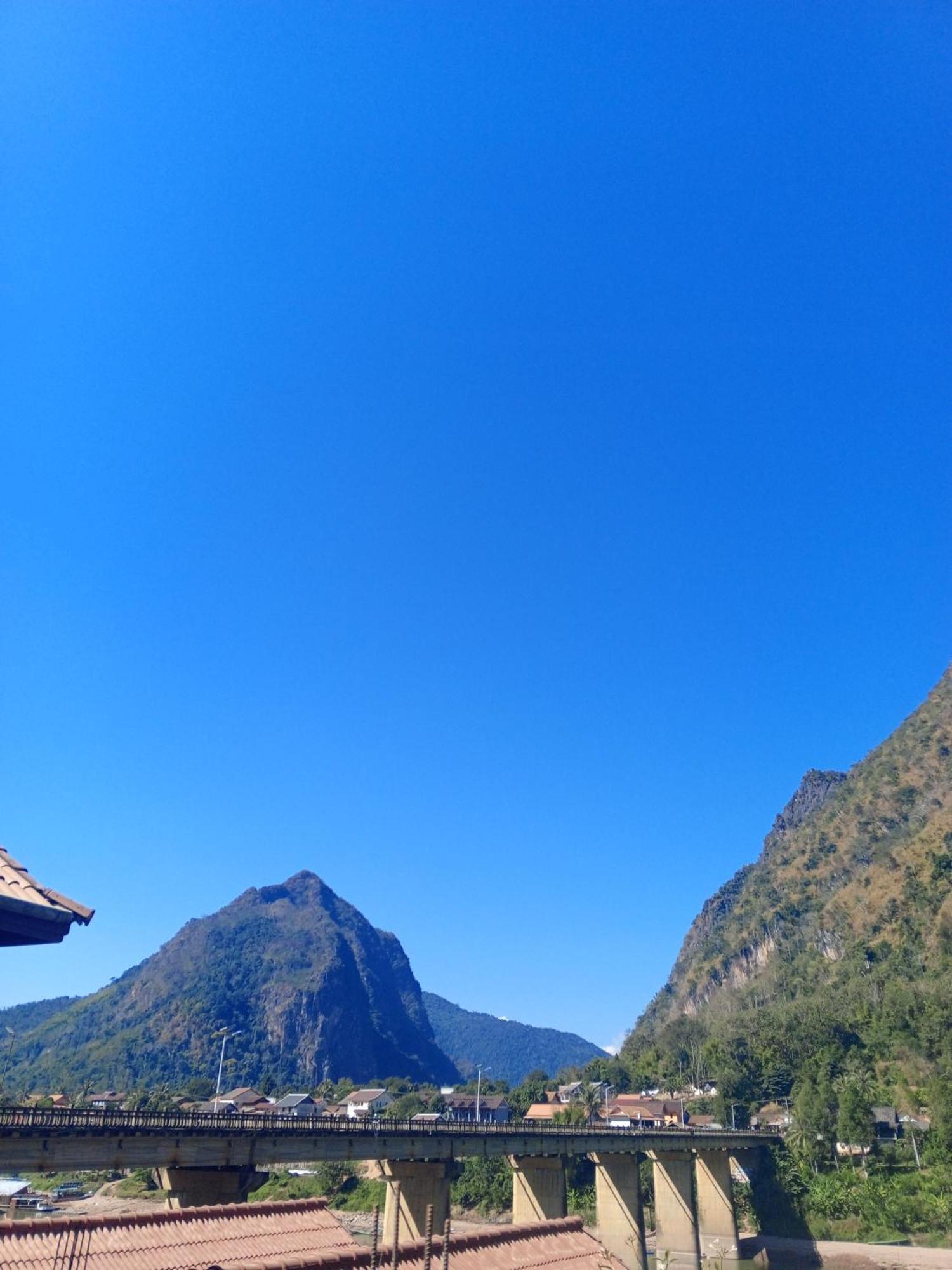 Sunrise Guest House Nongkhiaw 部屋 写真